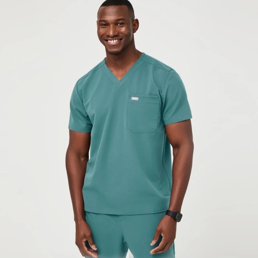 Figs Men's Hydrogreen Leon™  XS Scrub Top